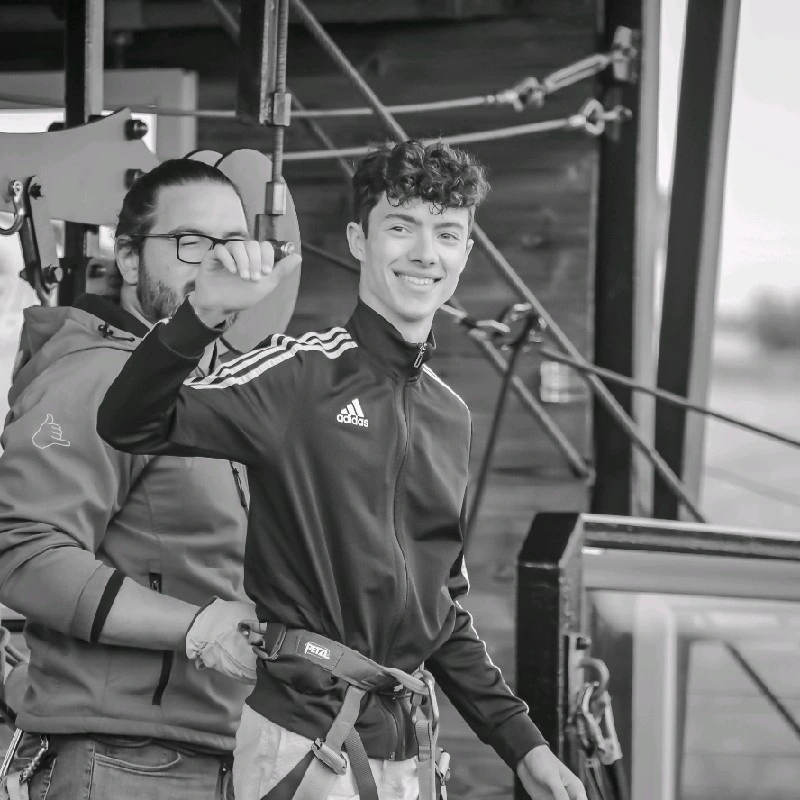 Photo de {{ etude.name }}